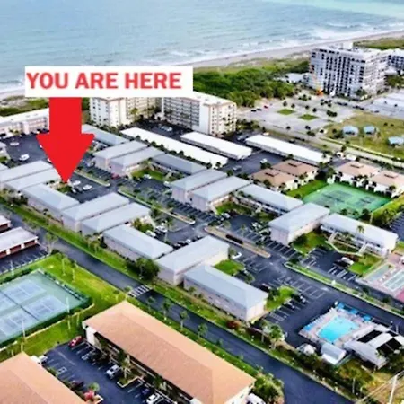 Just Cocoa Beachy - Cozy Beachside Condo With Pool And Beach Access